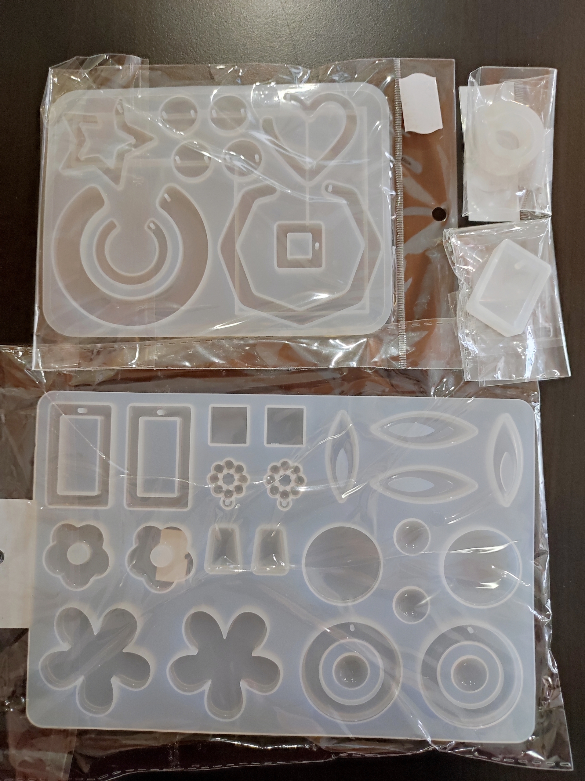 Творчески комплект 102 части с UV смола за направа на бижута Неустоими оферти Art, Home & Decor 4 Творчески комплект 102 части с UV смола за направа на бижута - Image 3