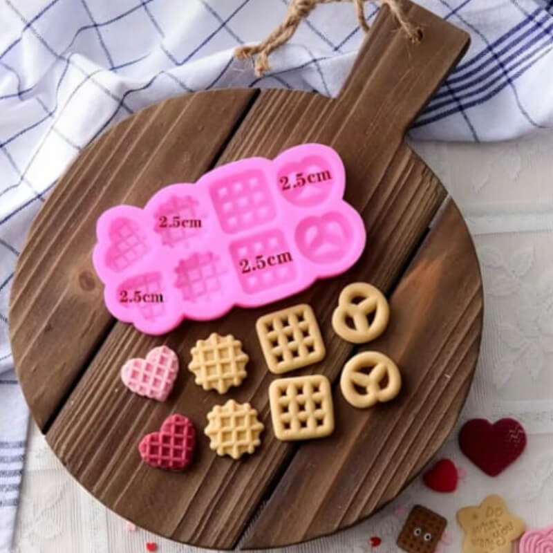 Силиконов молд за мини вафли и сладкишчета – БЯЛ Арт. №2511258 Материали за свещи Art, Home & Decor