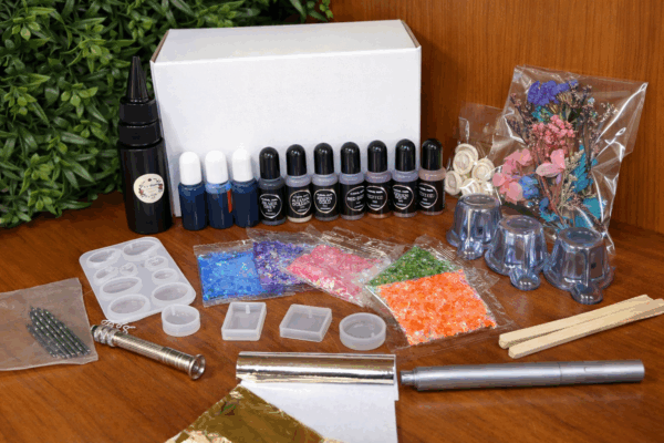 Starter kit with UV resin Resins Art, Home & Decor Starter kit with UV resin Resins Art, Home & Decor